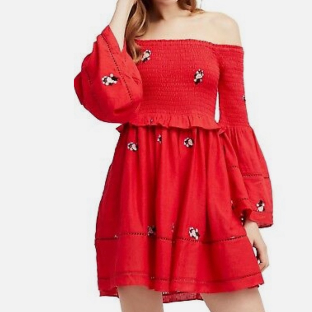 FREE PEOPLE COUNTING DAISIES DRESS.                      ❤️❤️❤️❤️❤️❤️ size M